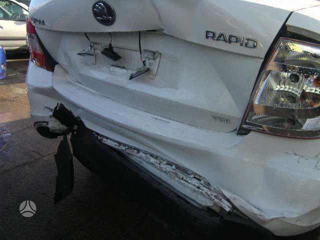 Skoda Rapid по частям