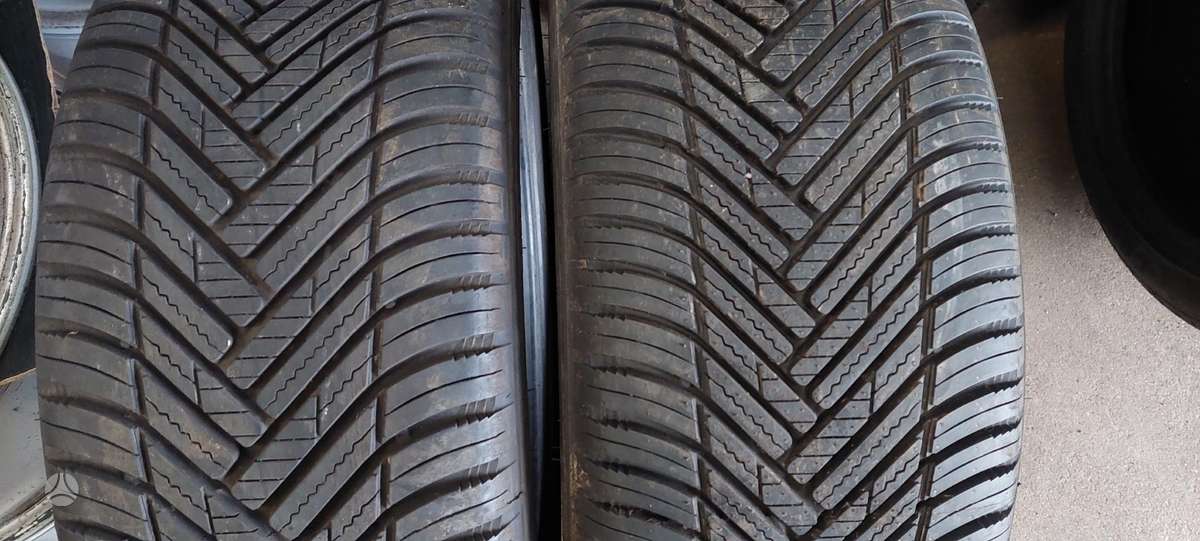 Hankook, all-season 225/45 R17