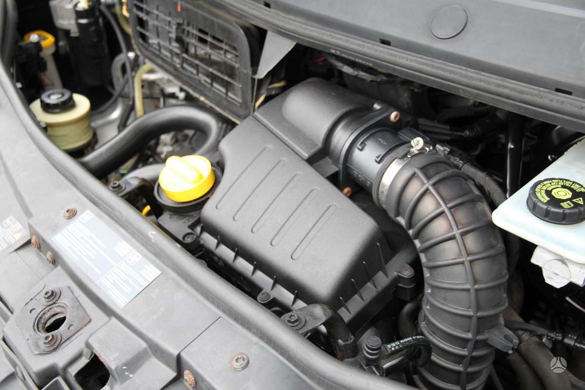 Opel Vivaro, preču