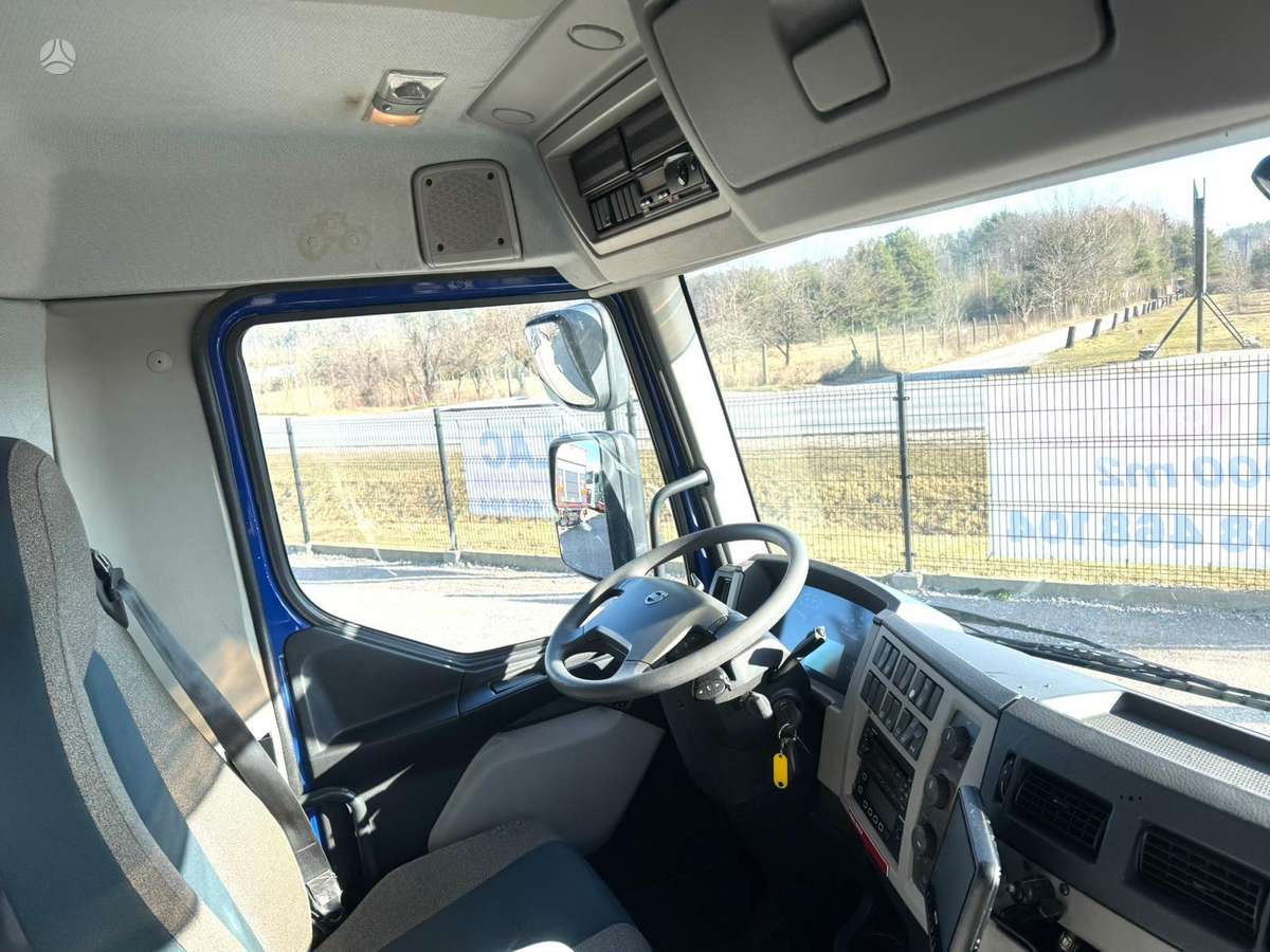 Volvo FE 320 27T Multitemp su Liftu, рефрижераторы