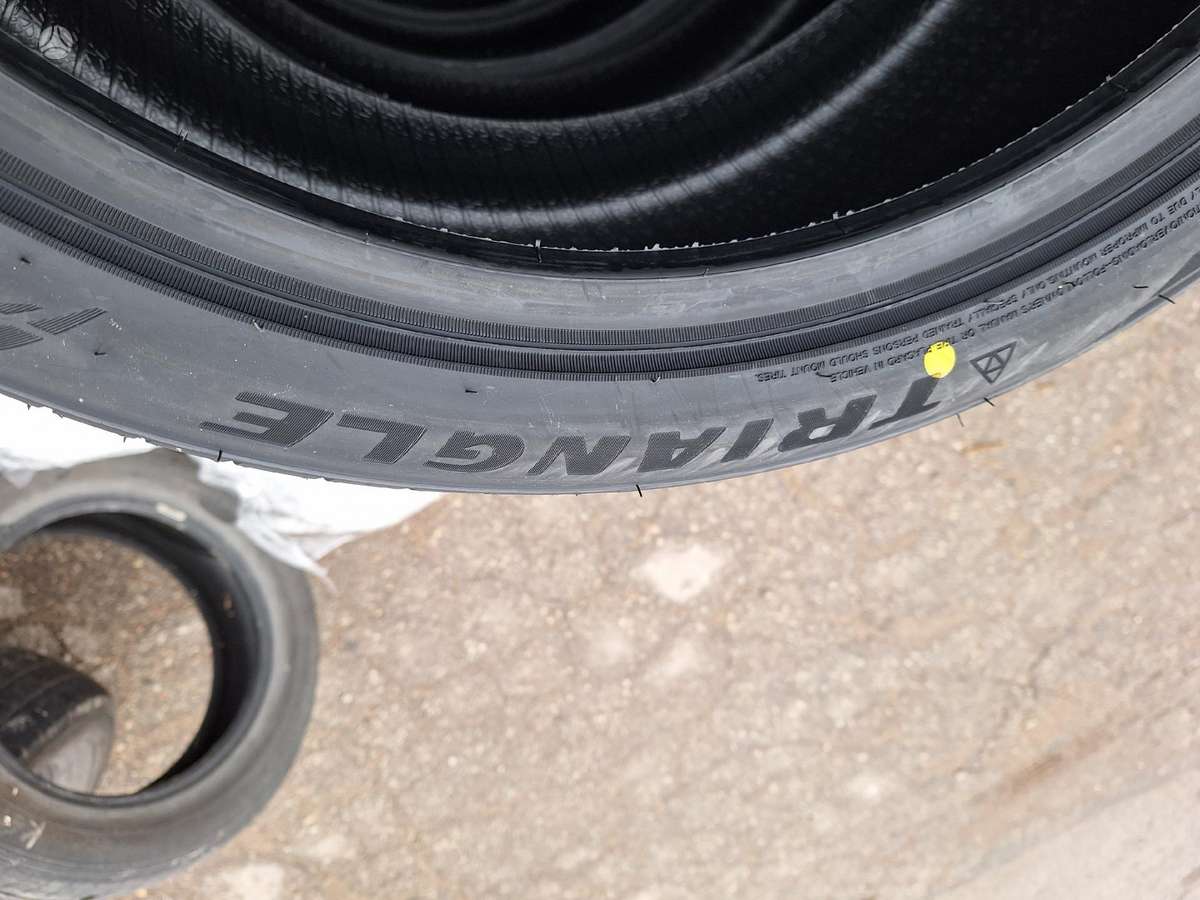 Triangle Effeksport, vasarinės 255/40 R20