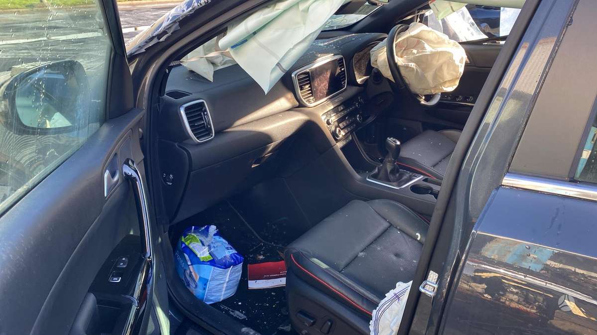 Kia Sportage dalimis