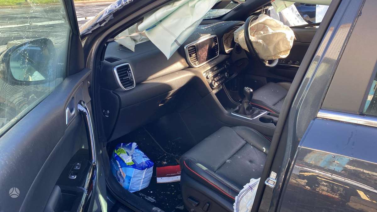 Kia Sportage for parts