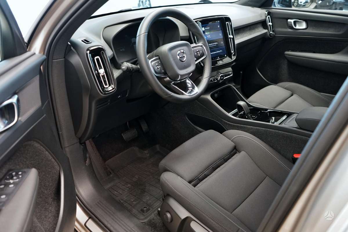 Volvo XC40 - 8