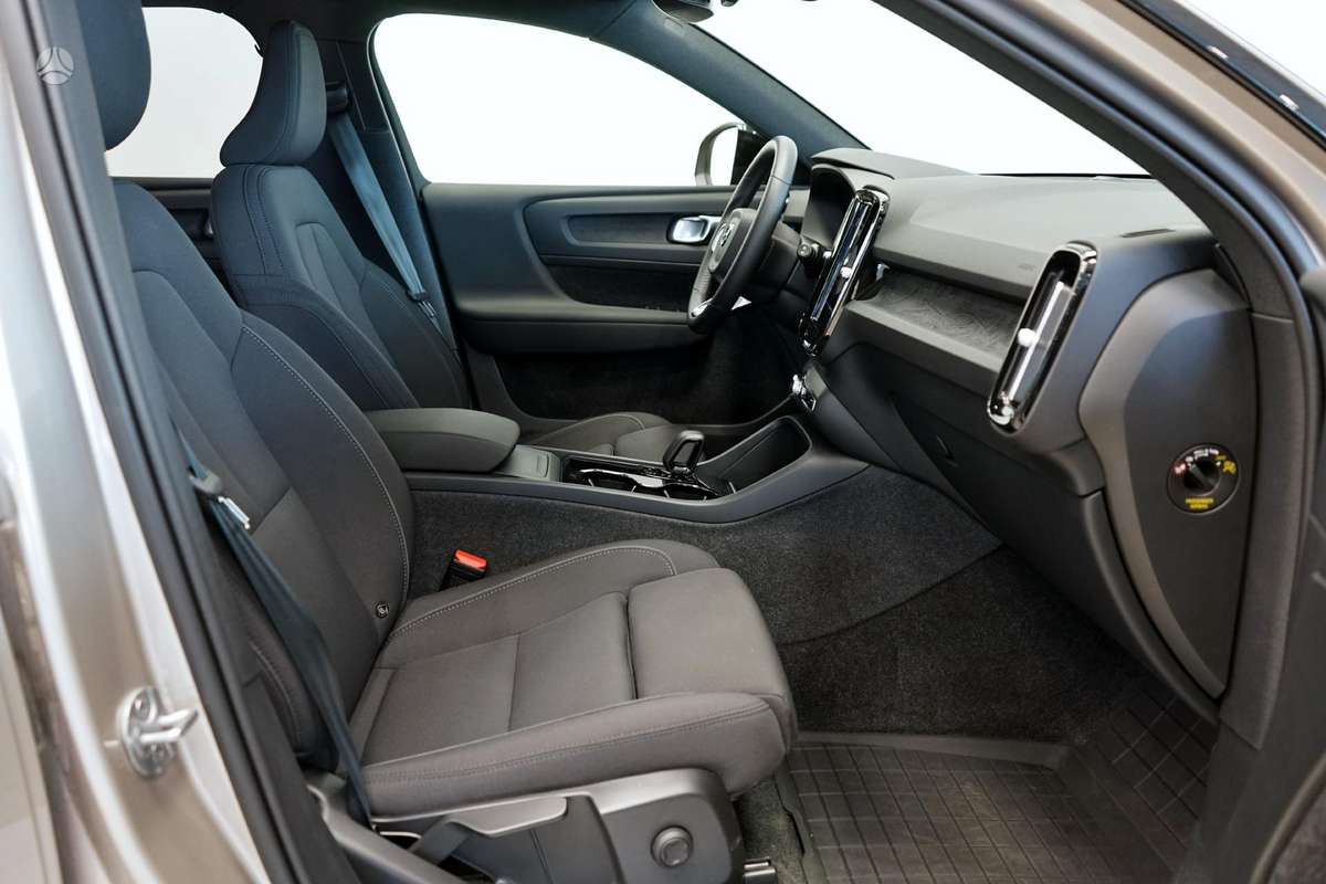 Volvo XC40 - 10