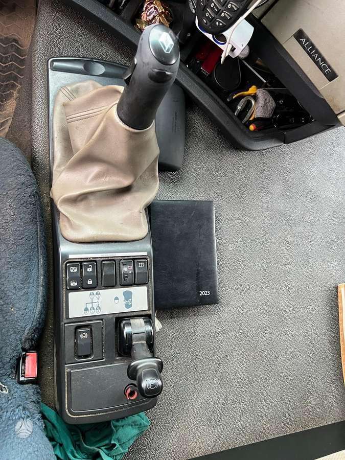 Renault Premium 450.19, no sleeping space