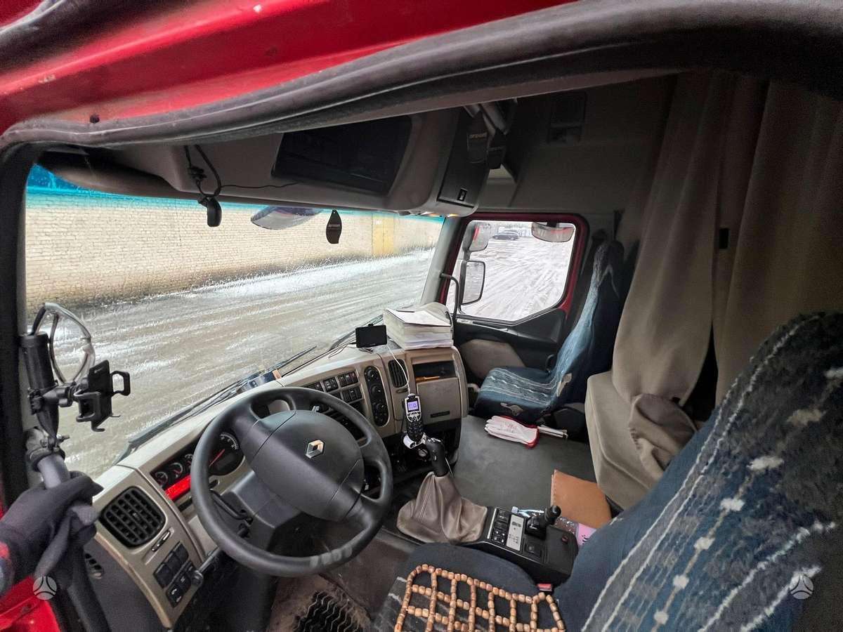 Renault Premium 450.19, no sleeping space