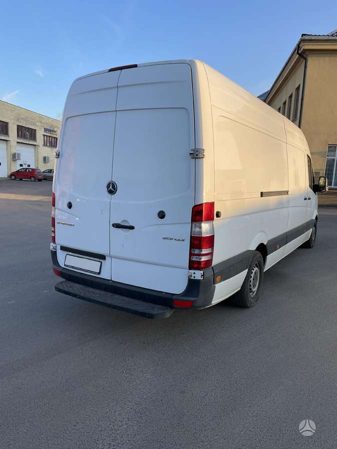 Mercedes-Benz Sprinter, cargo van