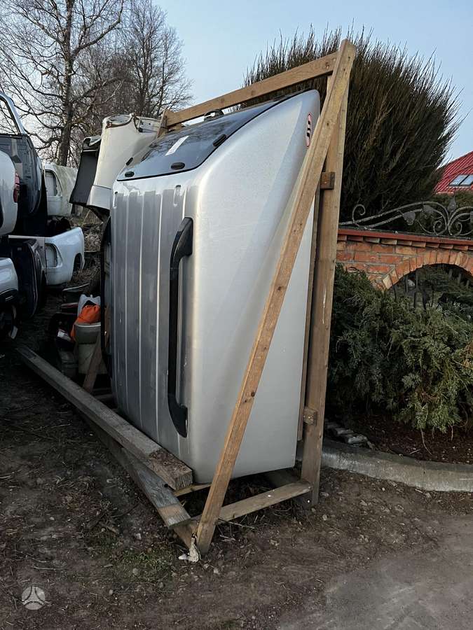 Toyota Hilux kėbulo dalys