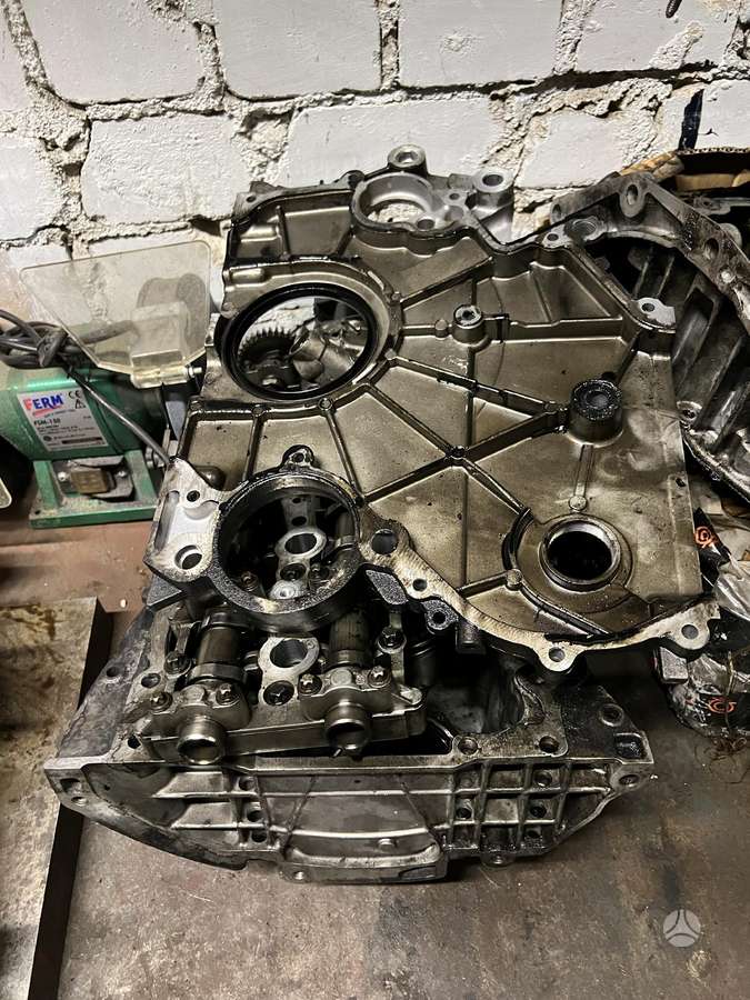 Mini Countryman variklio detalės