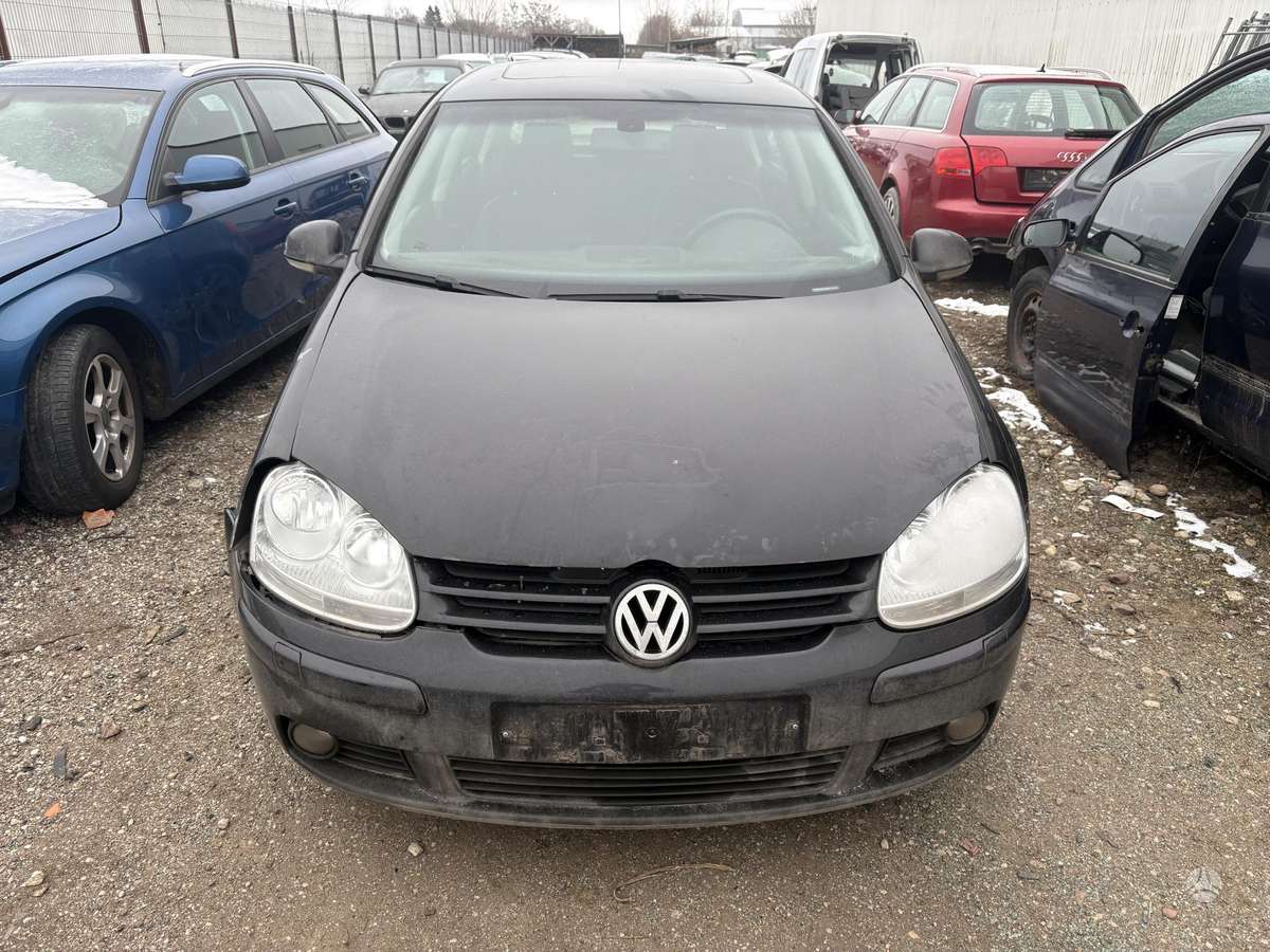 Volkswagen Golf 37068366700