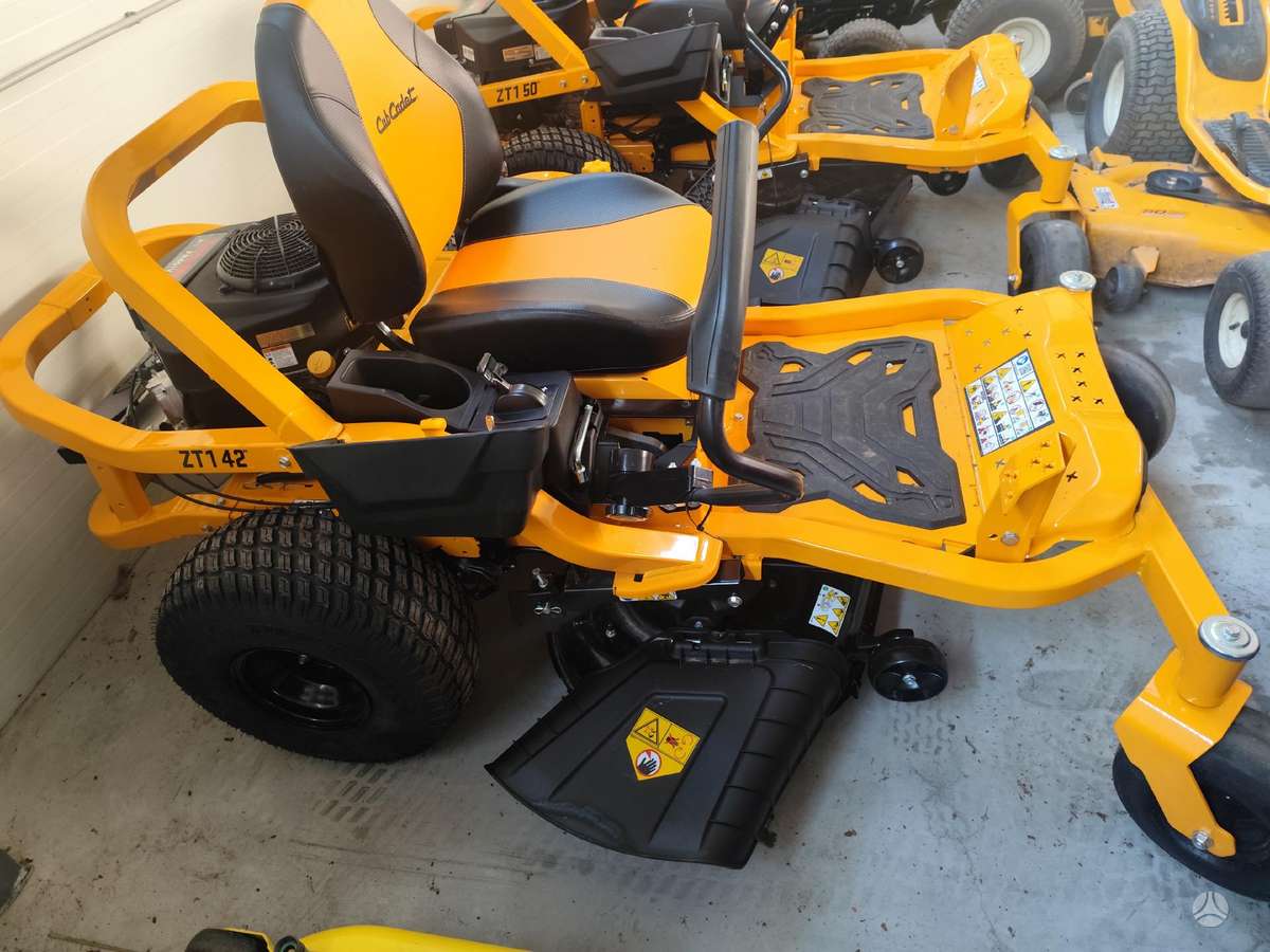 CUB CADET ZT1, садовые тракторы