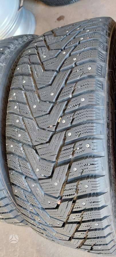 Hankook, žieminės 235/55 R18