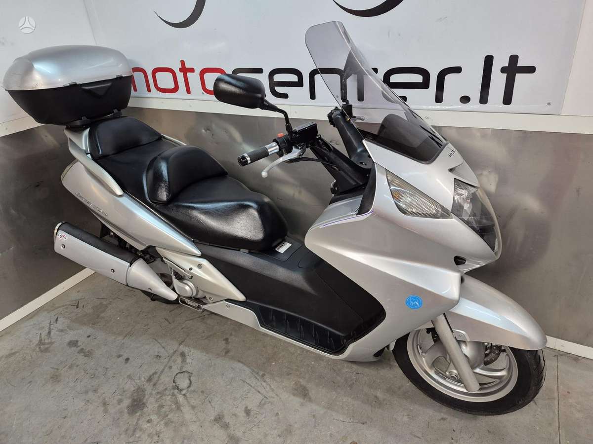 Honda Silverwing 600cc, scooters / mopeds