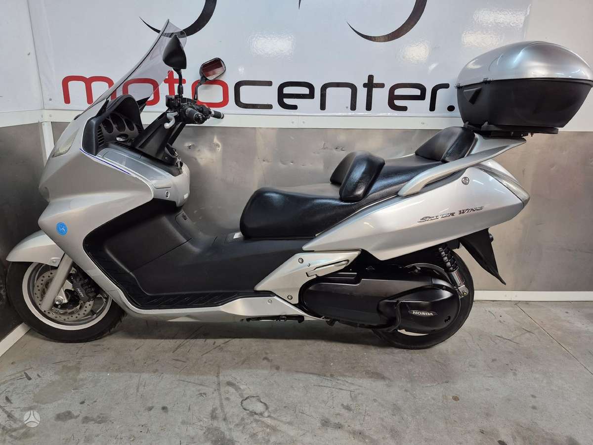 Honda Silverwing 600cc, scooters / mopeds