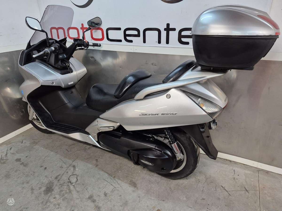 Honda Silverwing 600cc, scooters / mopeds