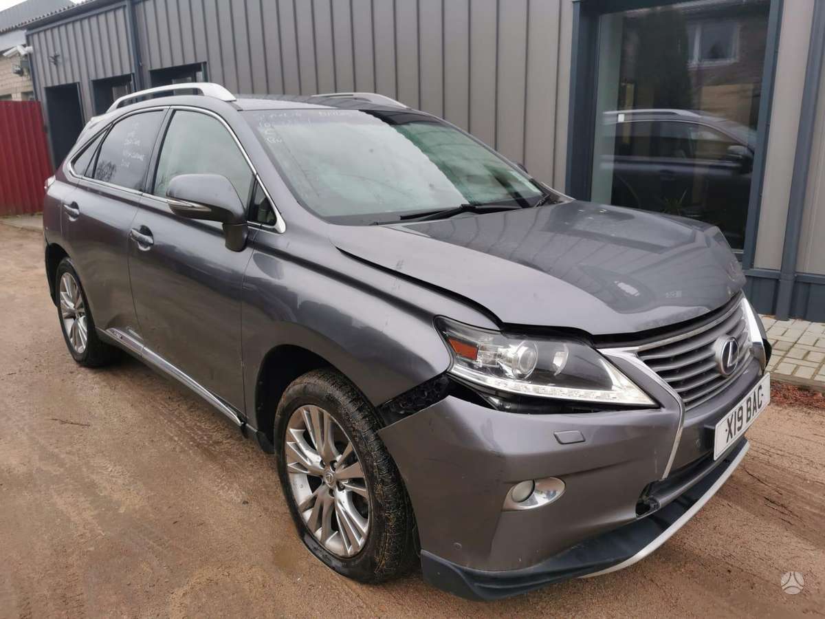 Lexus RX 450h dalimis