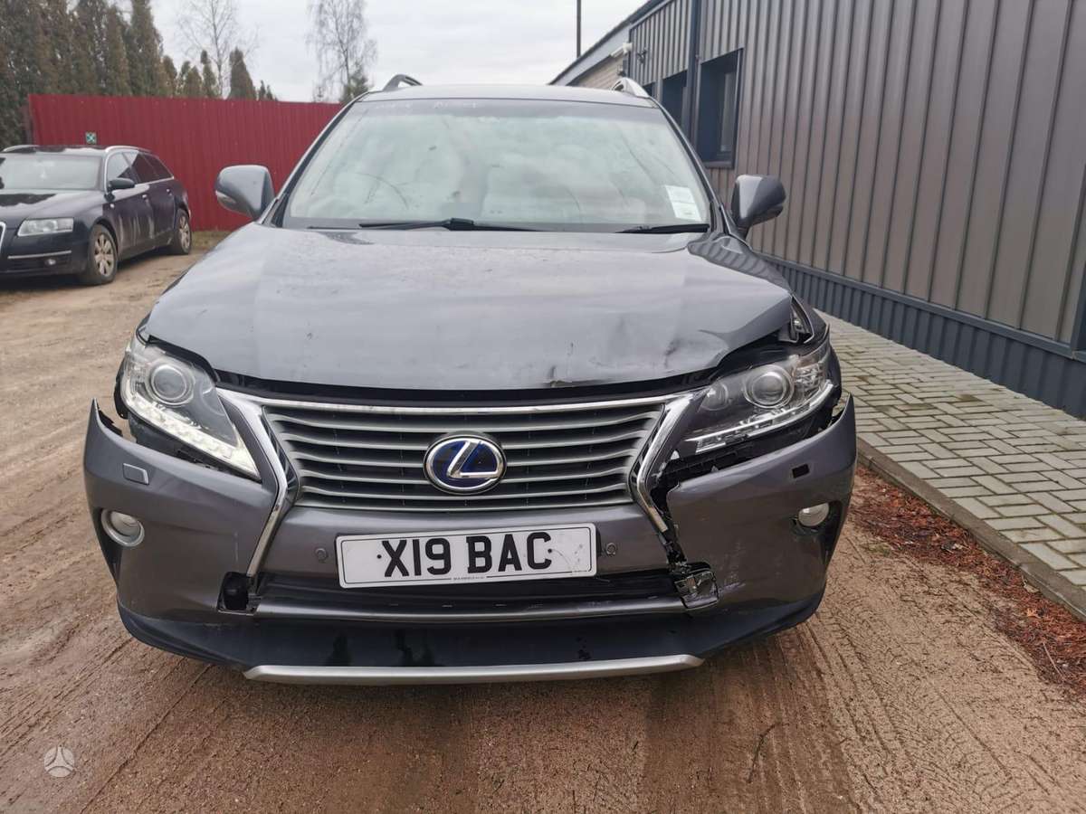 Lexus RX 450h dalimis