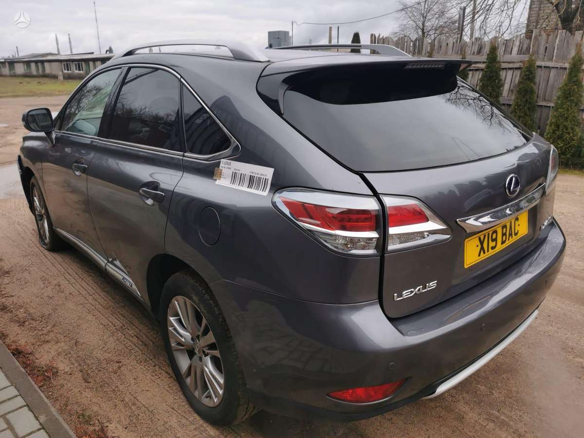 Lexus RX 450h dalimis