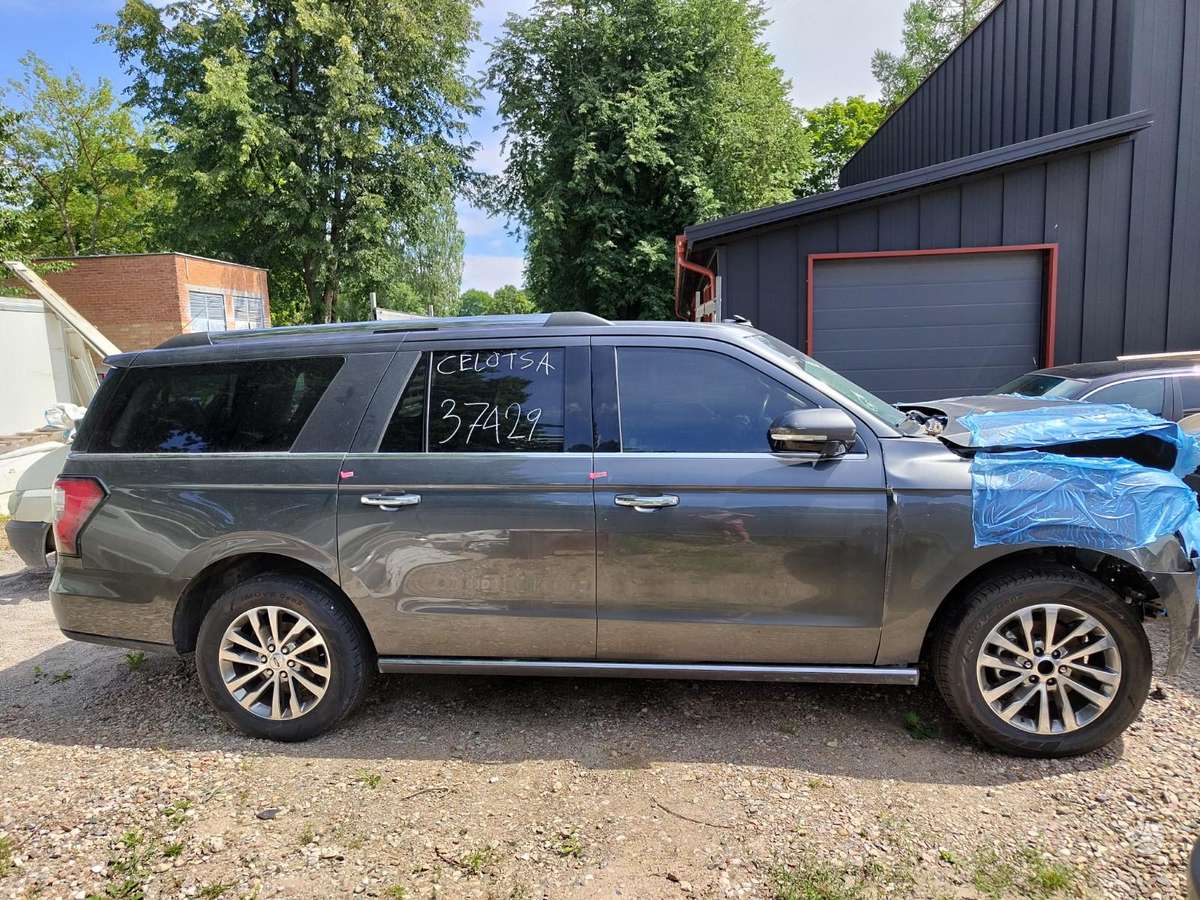 Ford Expedition Ardomas dalimis