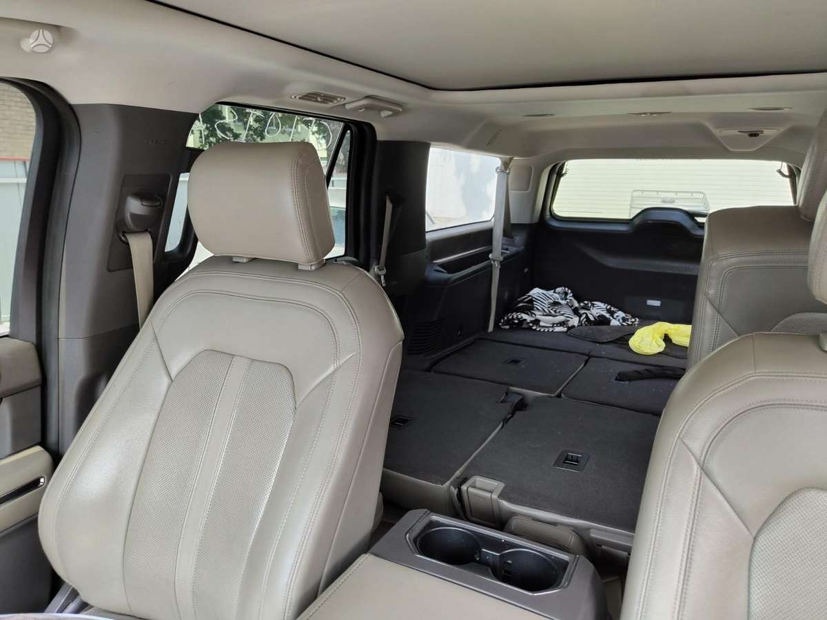 Ford Expedition Ardomas dalimis