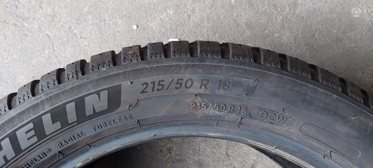 Michelin, universalios 215/50 R18