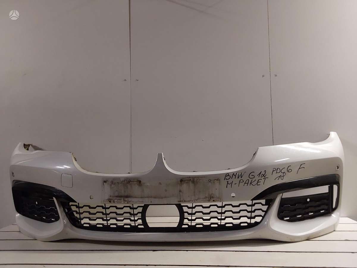BMW 7 serija dalimis