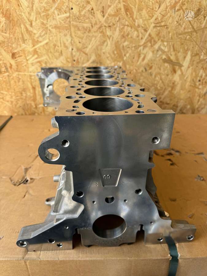 BMW 5 serija, M57, engine block