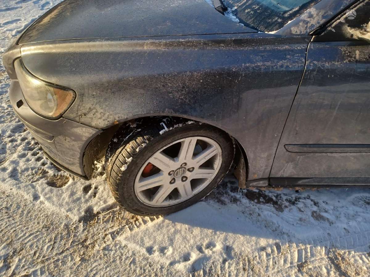 Volvo S40