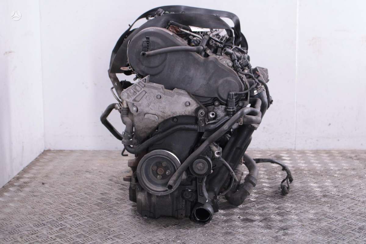 Volkswagen Golf, CAY, Variklis cay