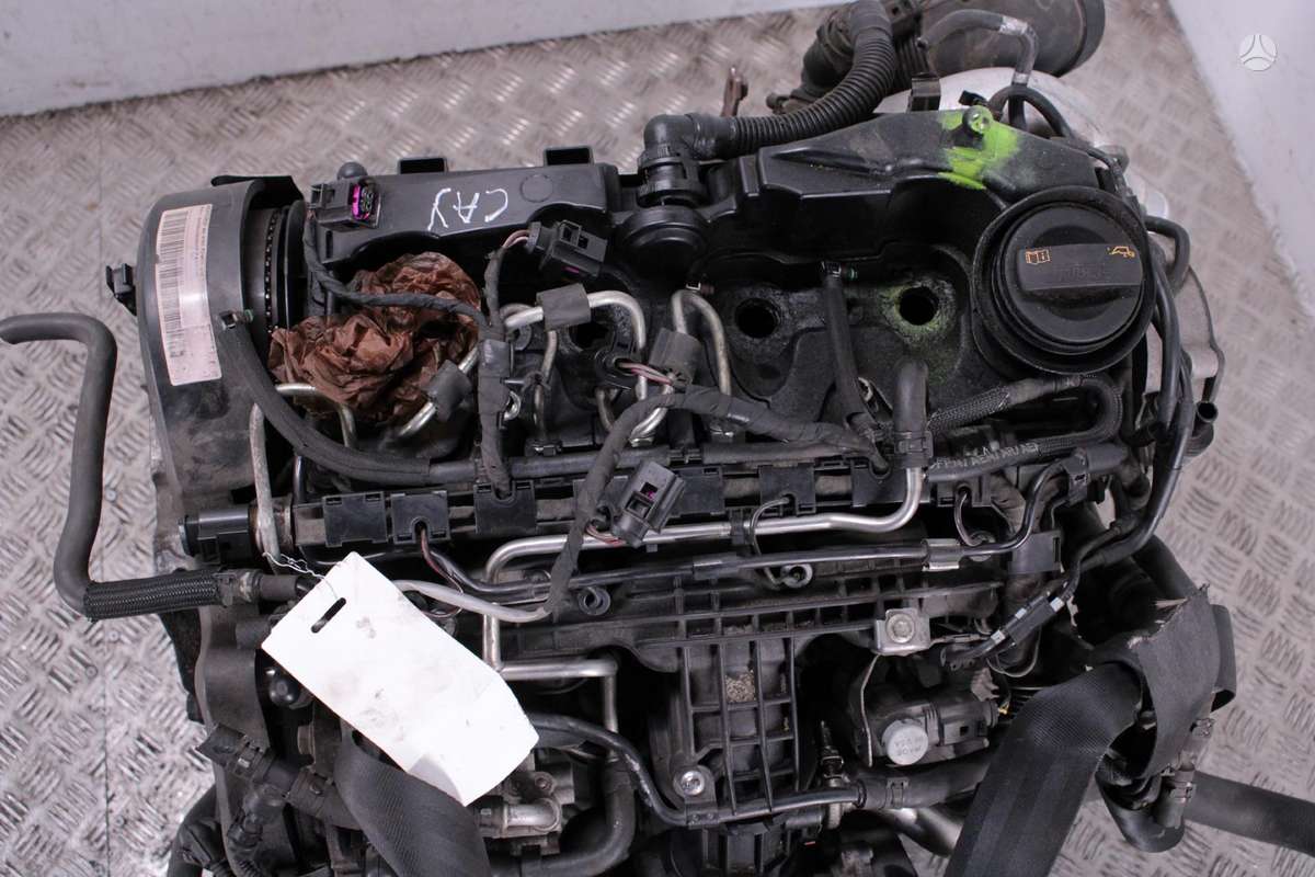 Volkswagen Golf, CAY, Variklis cay