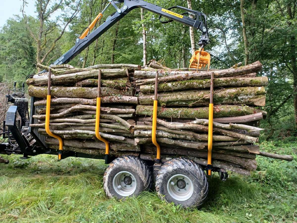 Country 410-950, forestry trailers (self-loading)