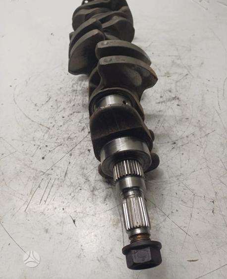 Volvo V60, D5244T7, crankshaft