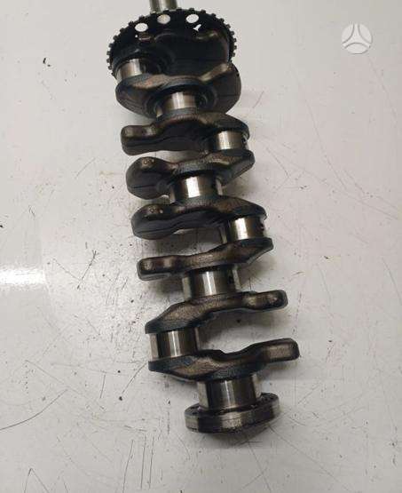 Toyota Avensis crankshaft