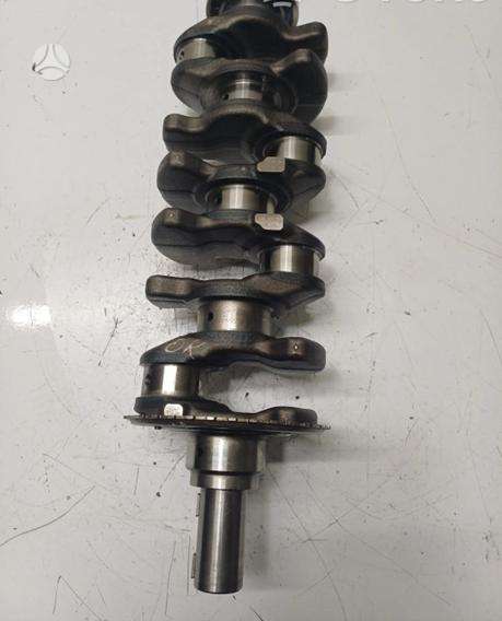 Toyota Avensis crankshaft
