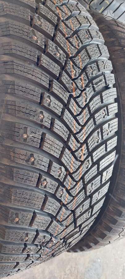Continental, winter 225/60 R18