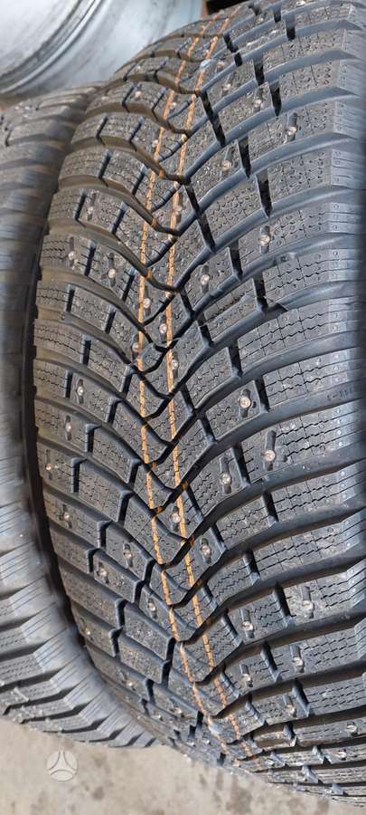 Continental, winter 225/60 R18