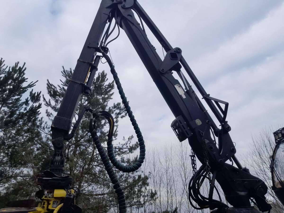 John Deere 1270 E   IT 4, harvesters