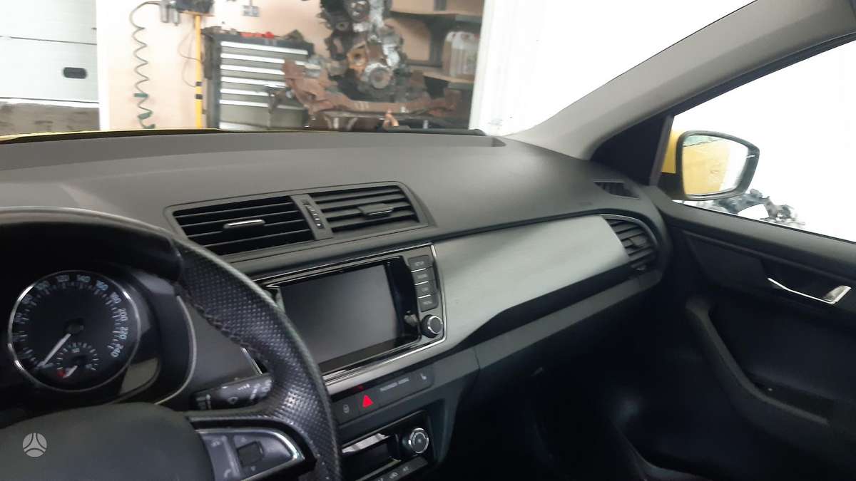 Skoda Fabia Tik pradėta ardyti