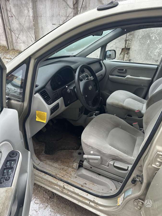 Hyundai Trajet, Минивэн