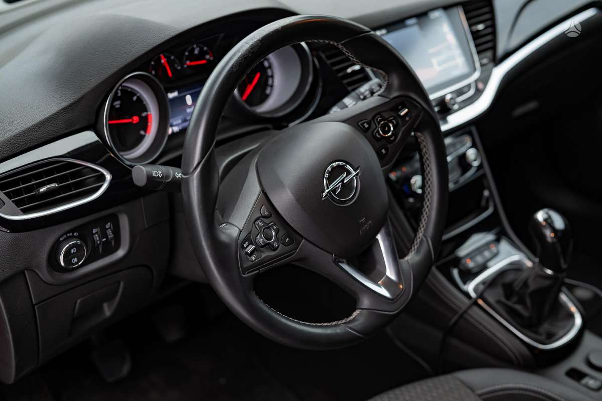 Opel Astra, 1.6 l., hatchback