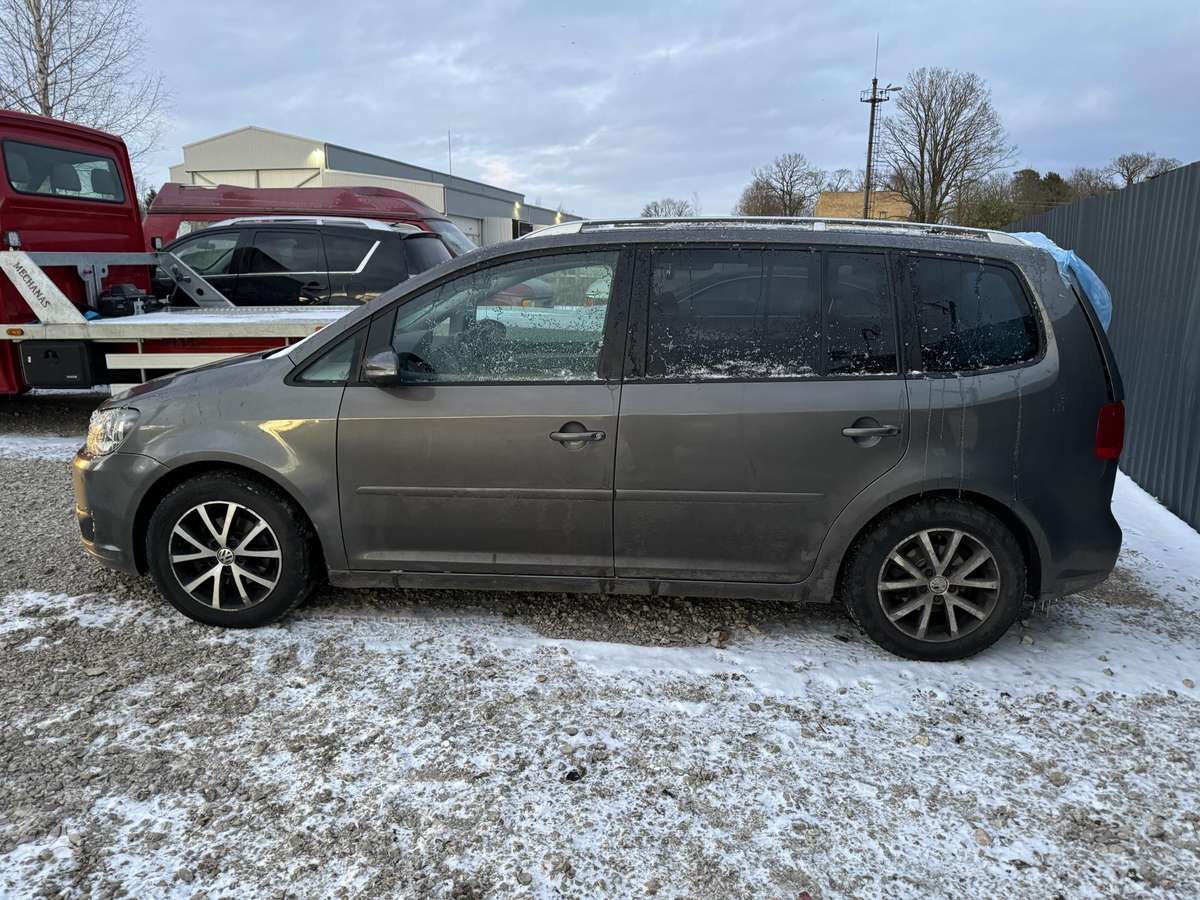 Volkswagen Touran dalimis