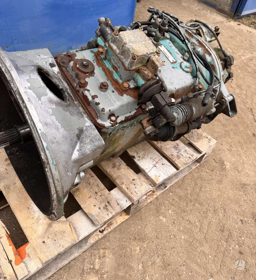 Scania 113 , GR871, trucks