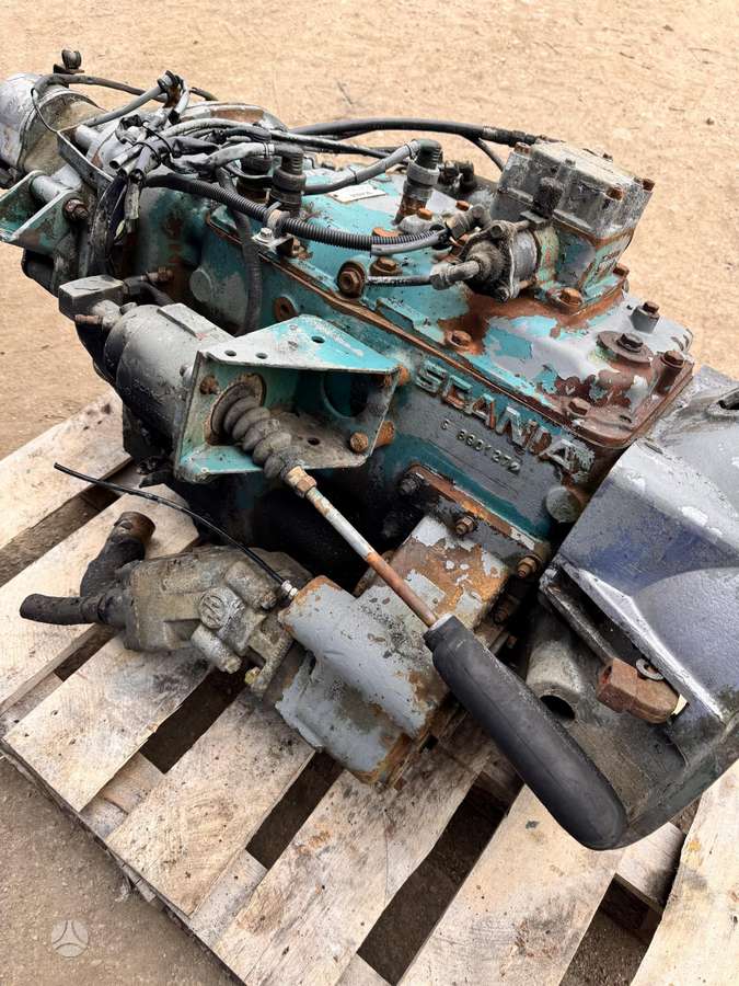 Scania 113 , GR871, sunkvežimiai