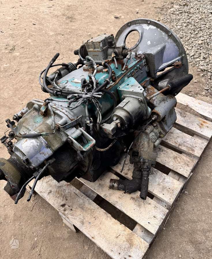 Scania 113 , GR871, trucks
