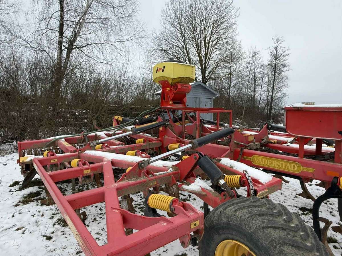 Vaderstad Cultus CS 500, scrapers, scrubbers