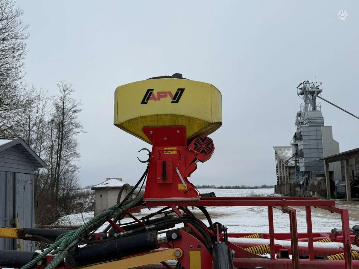 Vaderstad Cultus CS 500, scrapers, scrubbers