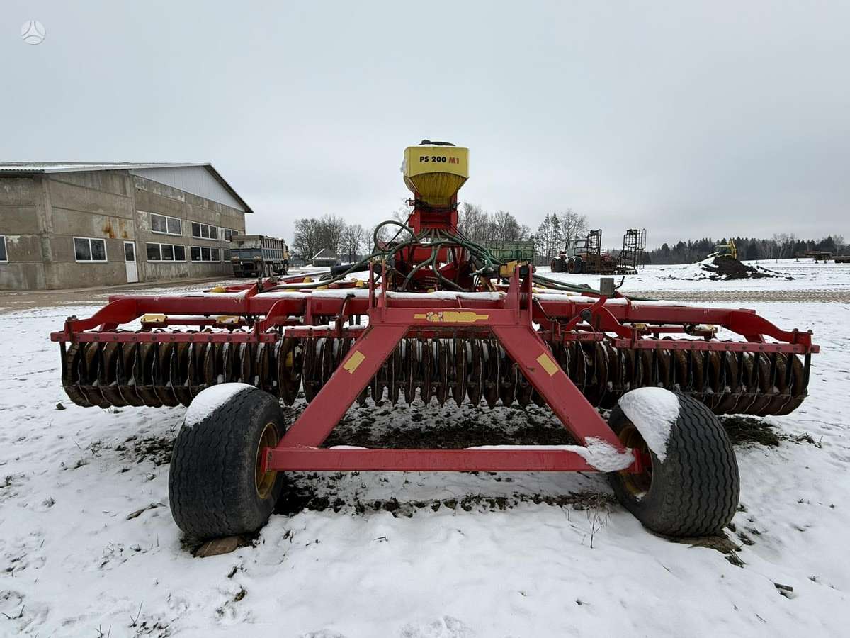 Vaderstad Cultus CS 500, scrapers, scrubbers