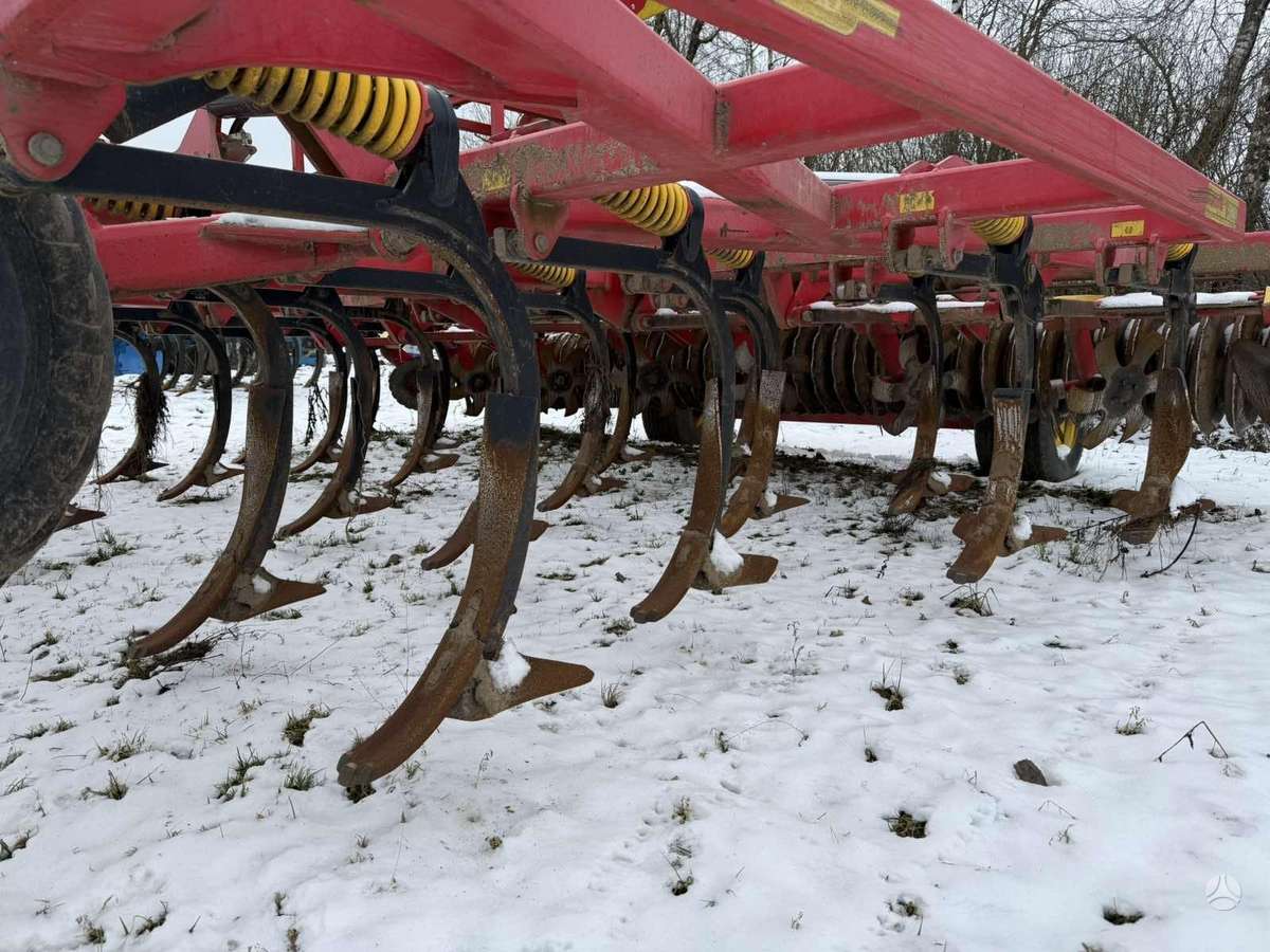 Vaderstad Cultus CS 500, scrapers, scrubbers