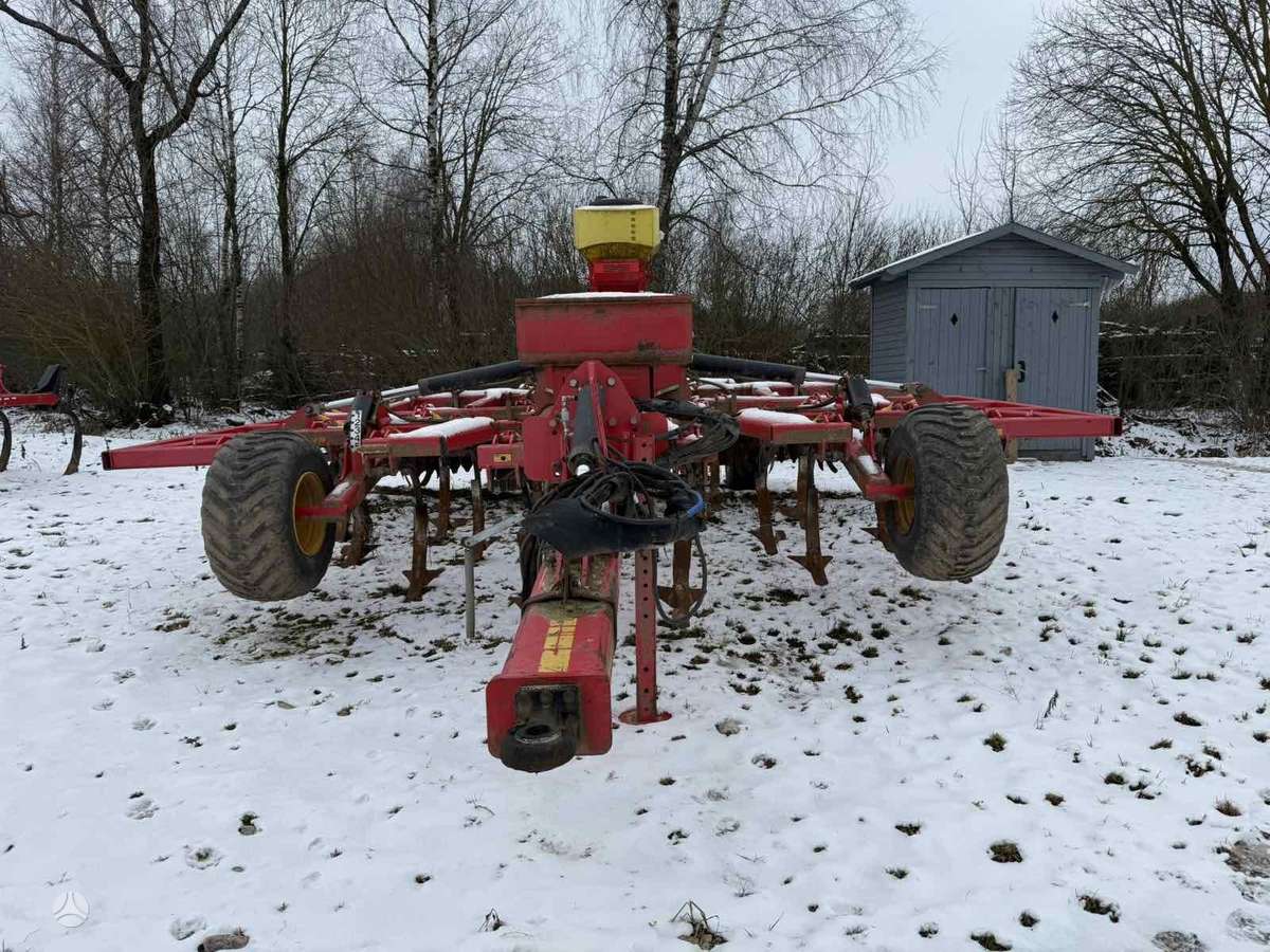 Vaderstad Cultus CS 500, scrapers, scrubbers